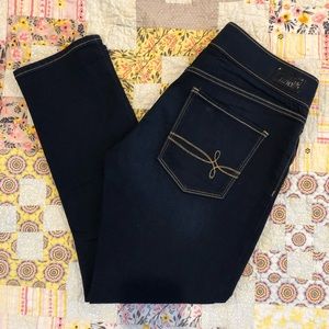 Denizen from Levi’s Modern Pull-On Crop